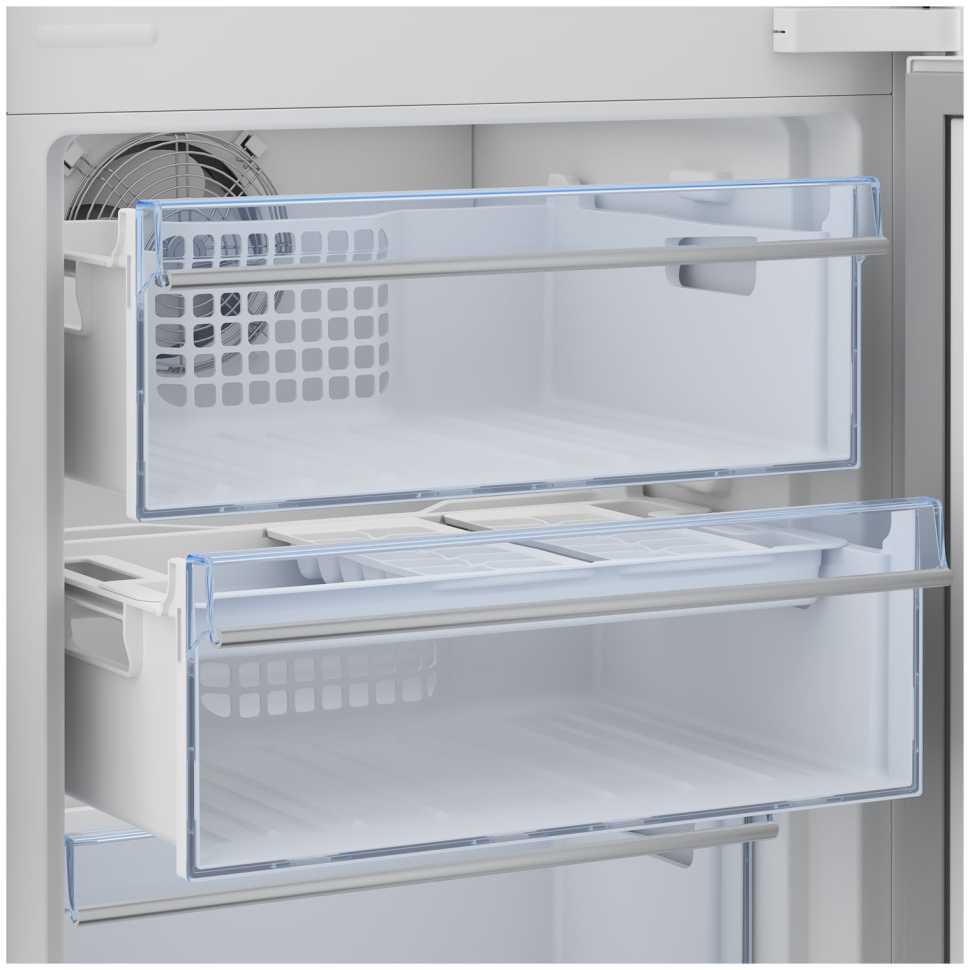 Встраиваемый двухкамерный холодильник Beko BCNA306E3S белый