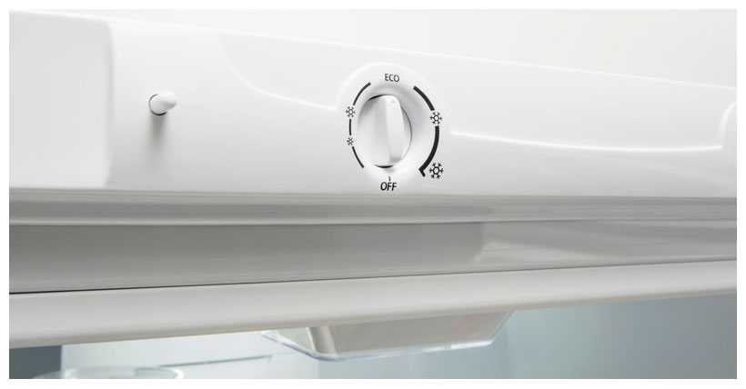 Двухкамерный холодильник Indesit ITR 4200 W