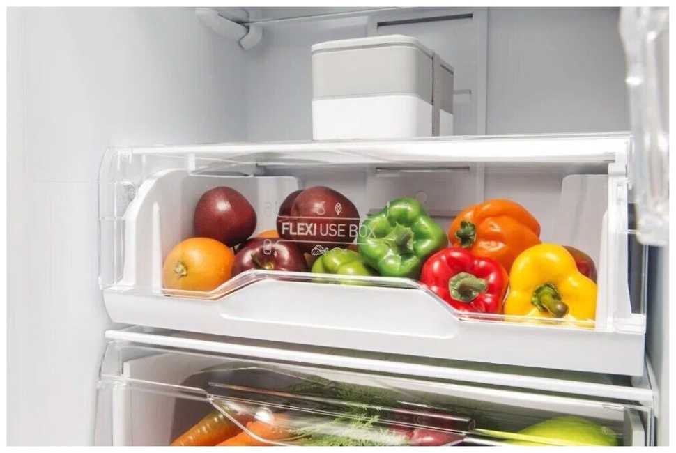 Двухкамерный холодильник Indesit DS 4180 E