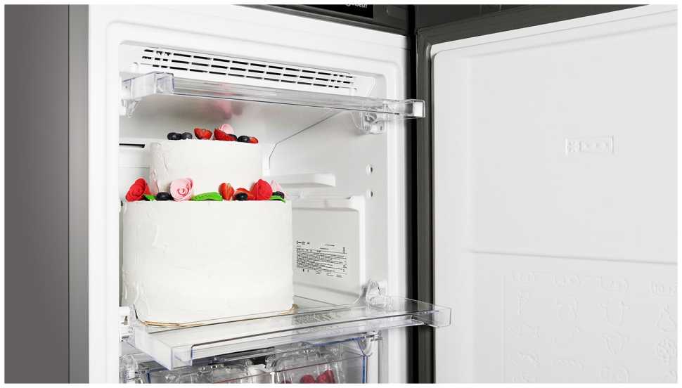 Морозильник Indesit DFZ 5175 G серебристый