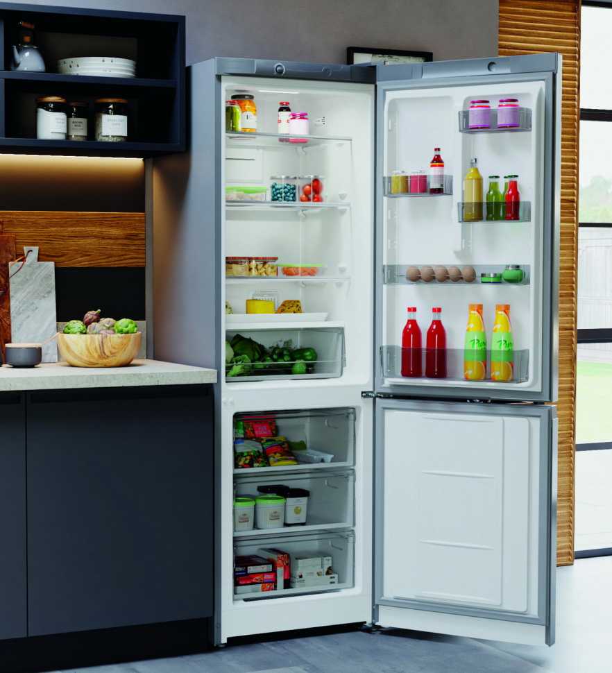 Двухкамерный холодильник Hotpoint HT 4180 S серебристый