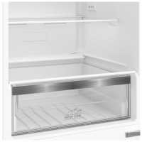 Встраиваемый двухкамерный холодильник Hotpoint HBT 18