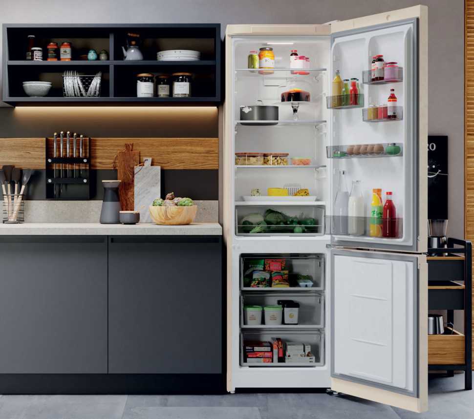 Двухкамерный холодильник Hotpoint HT 5200 AB мраморный