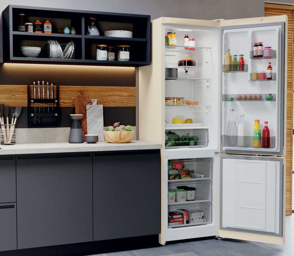 Двухкамерный холодильник Hotpoint HT 5200 AB мраморный