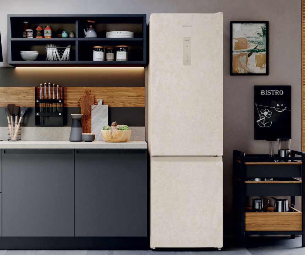 Двухкамерный холодильник Hotpoint HT 5200 AB мраморный