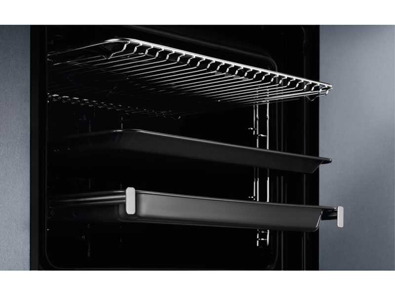 Электрический духовой шкаф Electrolux EOF6P76BX