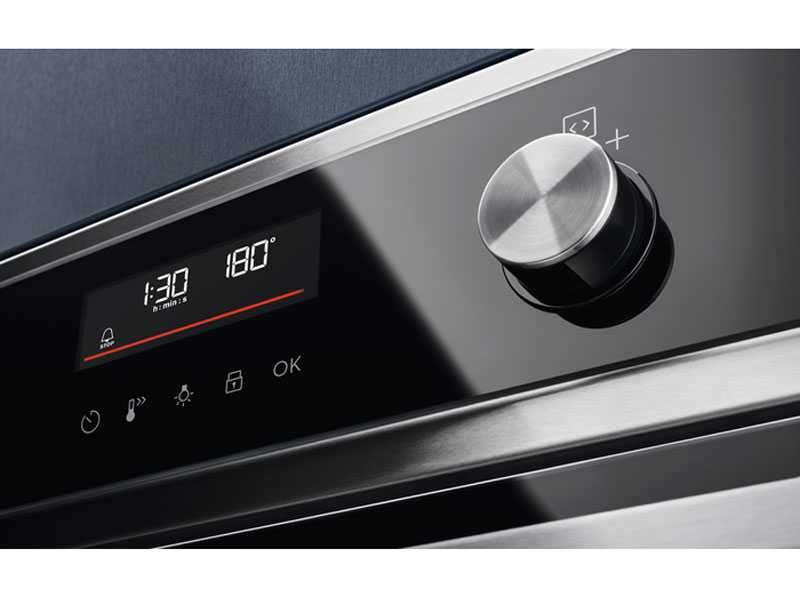 Электрический духовой шкаф Electrolux EOF6P76BX