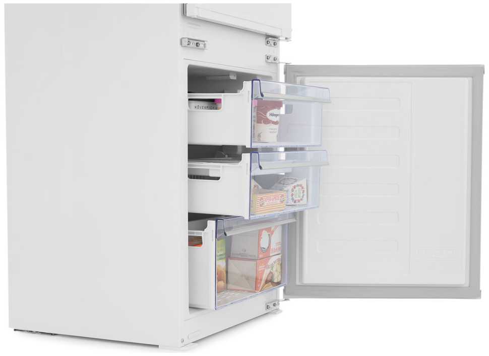 Встраиваемый двухкамерный холодильник Beko BCNA 275 E2S
