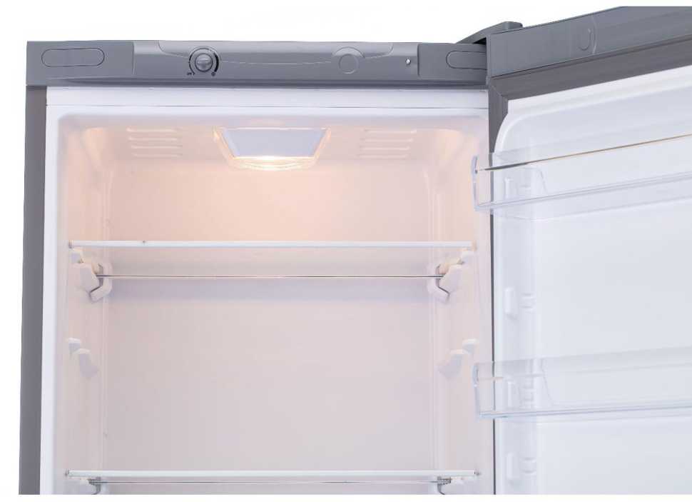 Двухкамерный холодильник Indesit DS 4200 G Серебристый