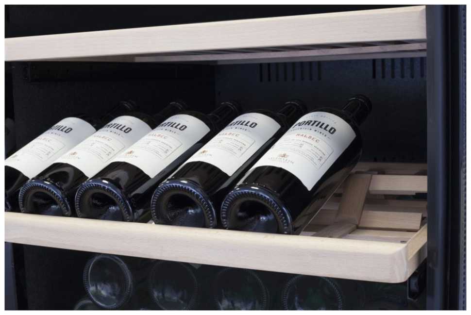 Винный шкаф Caso WineChef Pro 180 black