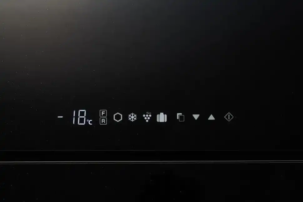 Двухкамерный холодильник Sharp SJ-XG 60 PGBK