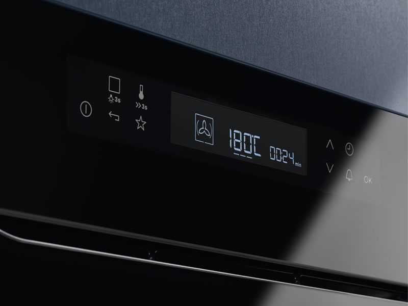 Электрический духовой шкаф Electrolux EOE7P31Z