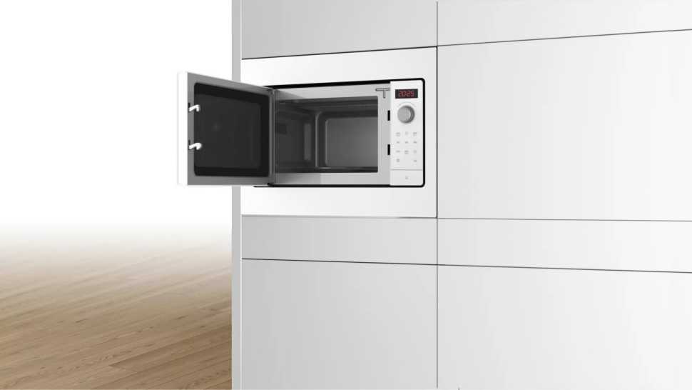 Встраиваемая микроволновая печь СВЧ Bosch BFL523MW3