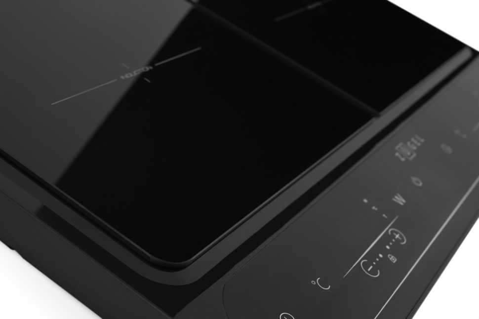 Настольная плита Zugel ZIH620B черная