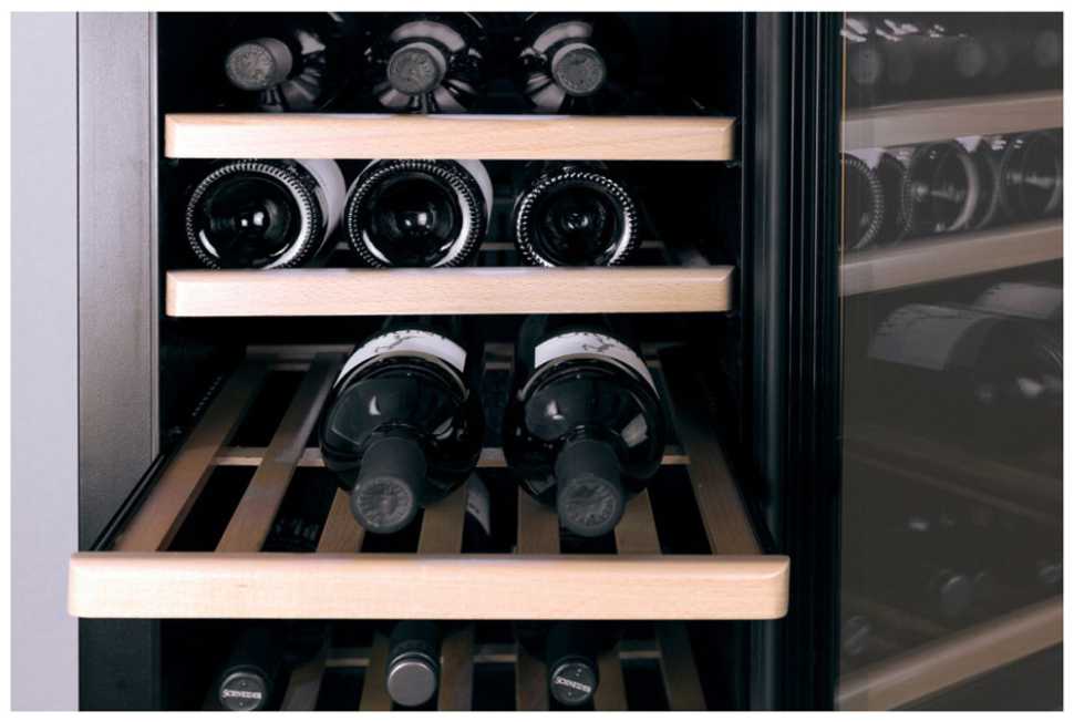 Винный шкаф Caso WineComfort 38 black