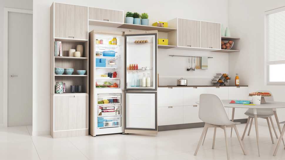 Двухкамерный холодильник Indesit ITR 5180 E бежевый