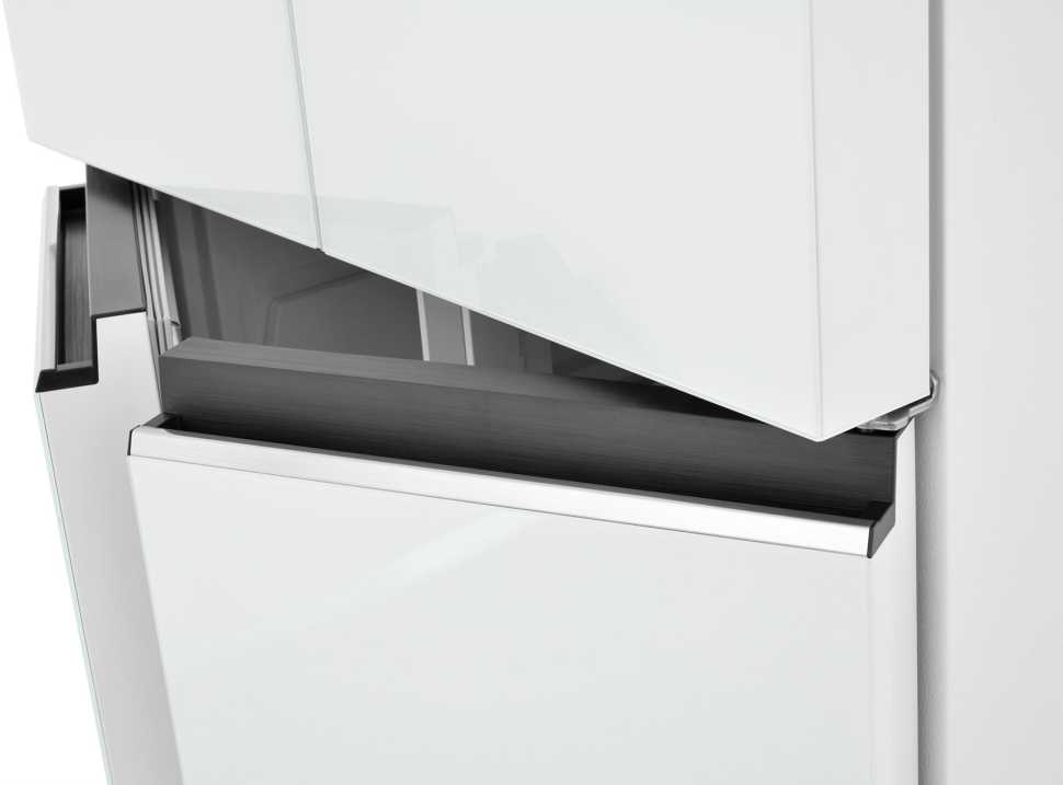 Многокамерный холодильник Zugel ZRCD430W, белое стекло