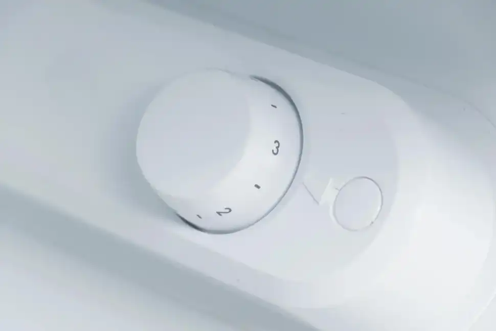 Встраиваемый однокамерный холодильник Beko BU 1100 HCA