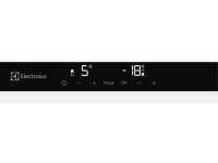 Встраиваемый двухкамерный холодильник Electrolux LNS6TE19S