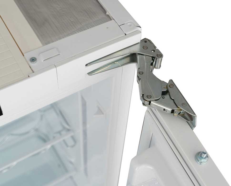 Встраиваемый двухкамерный холодильник Schaub Lorenz SLUE235W5